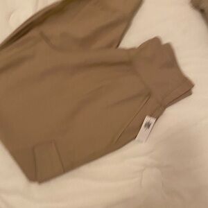 Old Navy powersoft active high rise jogger size Medium NWT